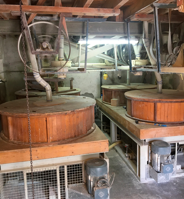 Fabrication de Farine bio au Moulin d'Epron